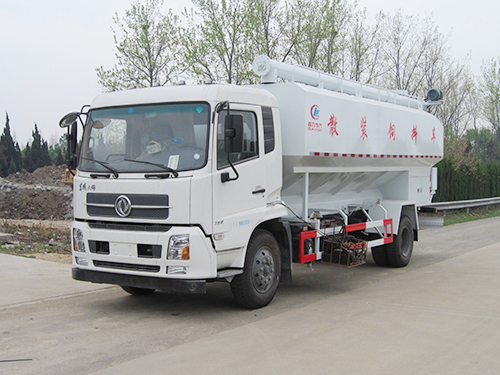 散裝飼料運(yùn)輸車